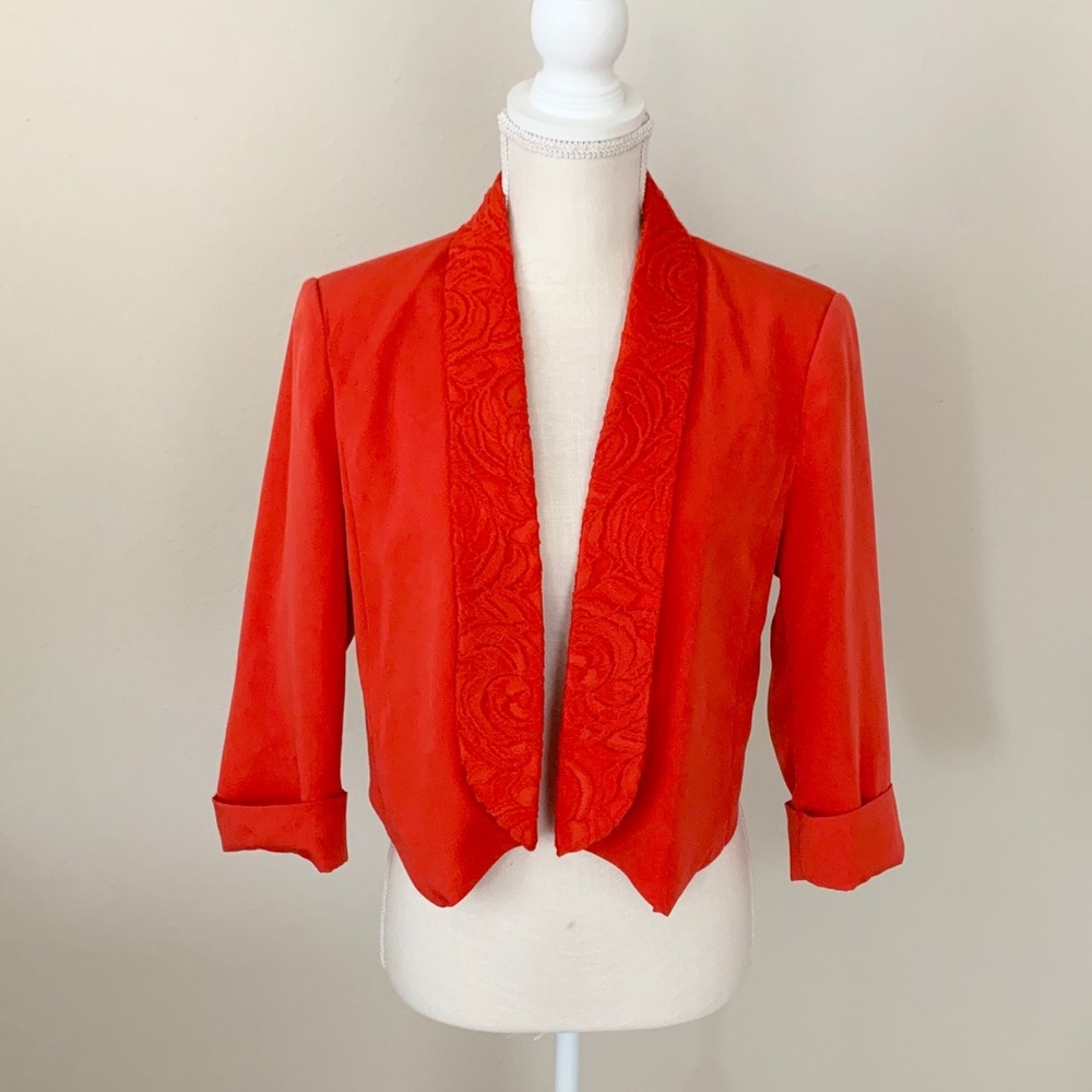 Ambar Cropped Textured Collar Blazer